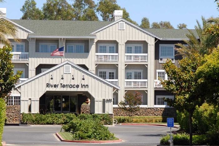 River Terrace Inn main exterior